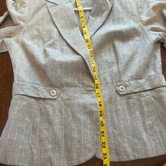 Grey with Silver Striping Blazer by Conrad C Collection size 8 - Picture 6 of 8